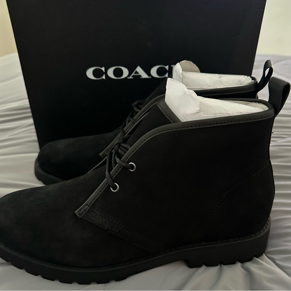NEW IN BOX NIB Coach Men’s desert boot in black suede size 11D